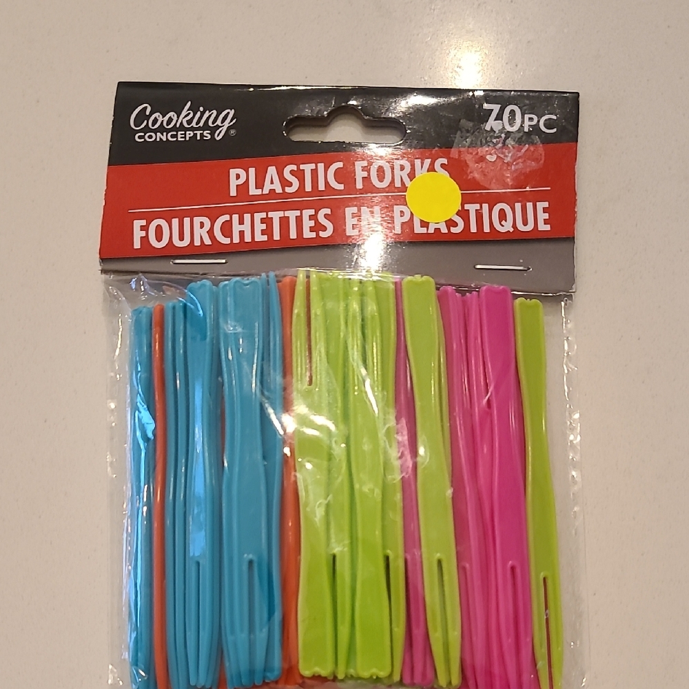 Free With Purchase Blue and Green Disposable Tableware Forks 25 Pack